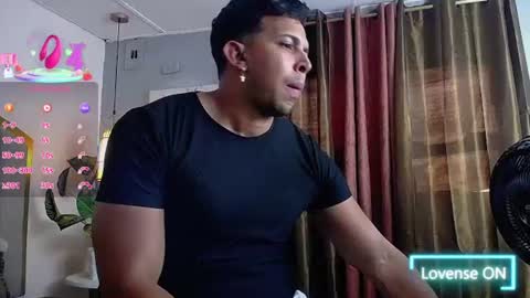 Snapshot of ryan_nesson chatting on June 12, 7:24 pm Ryan online show from June 12, 7:24 pm