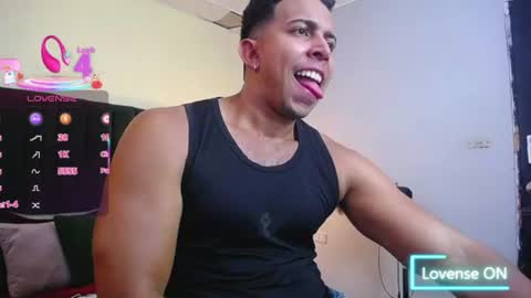Snapshot of ryan_nesson chatting on June 27, 7:19 pm Ryan online show from June 27, 7:19 pm