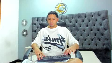 Snapshot of ryan_paterson chatting on January 16, 9:40 pm Ryan online show from January 16, 9:40 pm