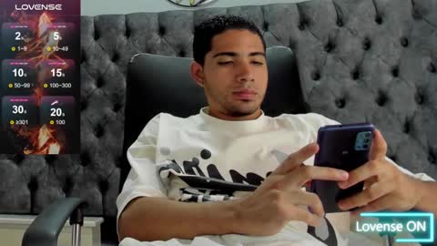 Snapshot of ryan_paterson chatting on January 30, 7:59 pm Ryan online show from January 30, 7:59 pm
