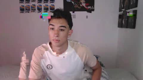 Snapshot of ryan_valentine17 chatting on April 29, 9:54 pm ryan online show from April 29, 9:54 pm