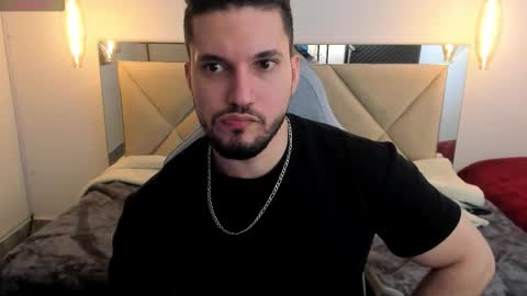 Snapshot of ryan_ward79 chatting on January 13, 3:45 am Ryan online show from January 13, 3:45 am