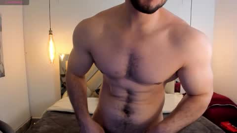 Snapshot of ryan_ward79 chatting on March 3, 11:32 pm Ryan online show from March 3, 11:32 pm