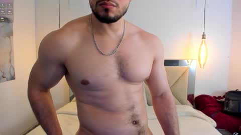 Snapshot of ryan_ward79 chatting on March 27, 10:15 am Ryan online show from March 27, 10:15 am