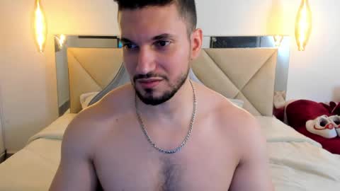 Snapshot of ryan_ward79 chatting on April 2, 3:26 am Ryan online show from April 2, 3:26 am