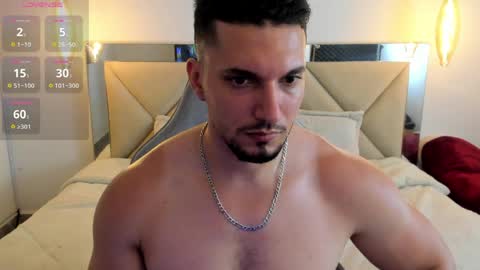 Snapshot of ryan_ward79 chatting on May 15, 2:18 am Ryan online show from May 15, 2:18 am