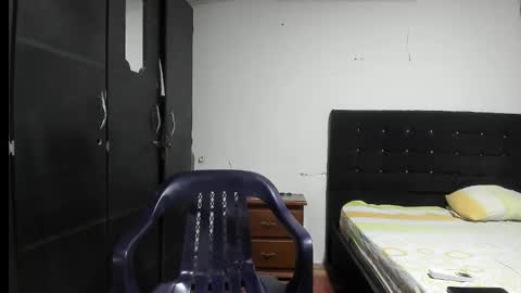 ryan_xc1 online show from November 29, 2:25 am