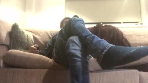 Snapshot of ryanbishops01 chatting on January 1, 3:13 am Ryland online show from January 1, 3:13 am