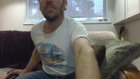 Snapshot of ryanbishops01 chatting on January 1, 9:20 pm Ryland online show from January 1, 9:20 pm