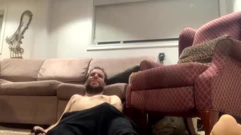 Snapshot of ryanbishops01 chatting on February 1, 5:49 am Ryland online show from February 1, 5:49 am