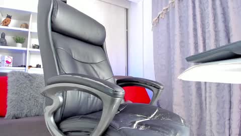 ryanboy30 online show from December 5, 1:28 pm