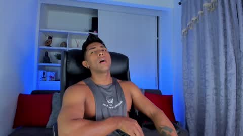 ryanboy30 online show from December 9, 2:49 pm