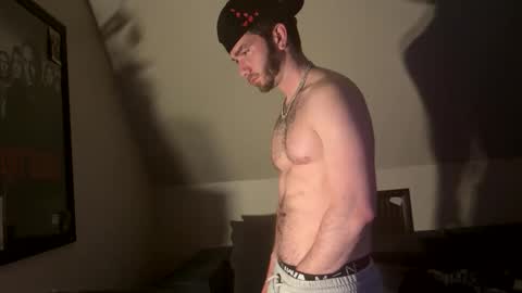 ryancap0195 online show from April 28, 1:48 am