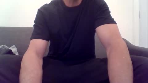 Snapshot of ryand066 chatting on April 1, 6:27 pm ryand066 online show from April 1, 6:27 pm