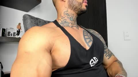 Snapshot of ryanjhonston chatting on November 26, 1:39 am Ryan online show from November 26, 1:39 am