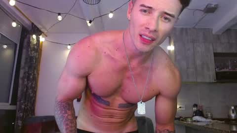 Snapshot of ryann_blue_ chatting on January 23, 12:57 am Ryan Blue ig ryannblue online show from January 23, 12:57 am