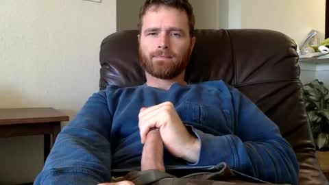 Snapshot of ryanoliver83 chatting on December 24, 6:28 pm Ryan Oliver online show from December 24, 6:28 pm