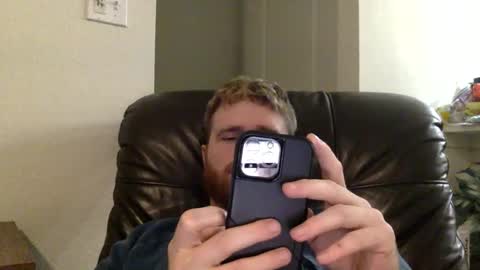 Snapshot of ryanoliver83 chatting on January 15, 2:49 am Ryan Oliver online show from January 15, 2:49 am