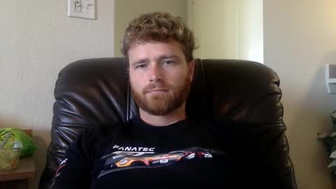 Snapshot of ryanoliver83 chatting on February 15, 7:50 pm Ryan Oliver online show from February 15, 7:50 pm