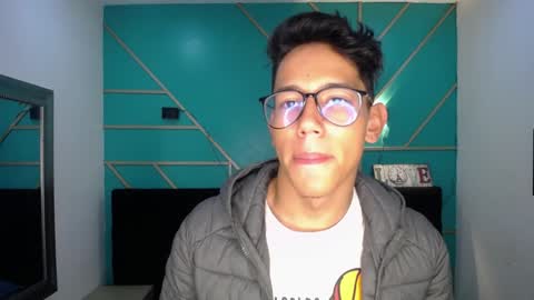 Snapshot of ryanpricee chatting on January 4, 2:35 am RyanPricee online show from January 4, 2:35 am