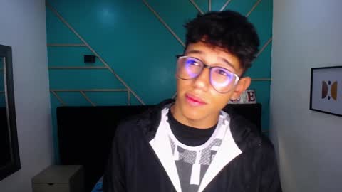Snapshot of ryanpricee chatting on January 7, 2:31 am RyanPricee online show from January 7, 2:31 am