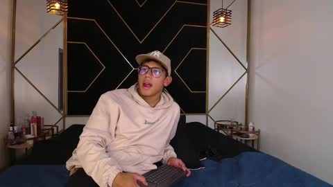 RyanPricee online show from October 22, 4:24 am