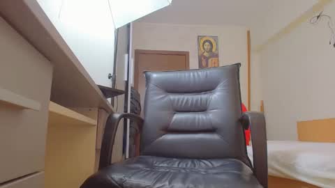 Ryanstone  online show from March 13, 6:42 am