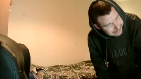 Snapshot of ryder93x chatting on October 7, 6:21 am Ryder93 online show from October 7, 6:21 am