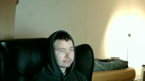 Snapshot of ryder93x chatting on April 2, 4:10 am Ryder93 online show from April 2, 4:10 am