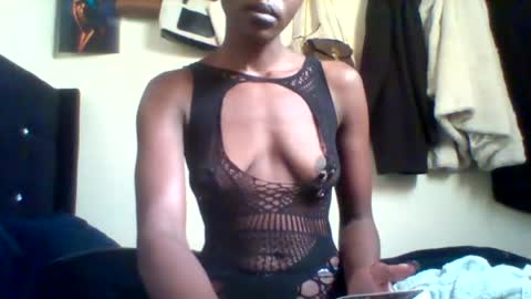 s3xym3lanin online show from June 14, 12:51 pm