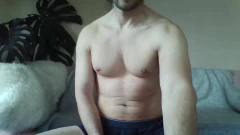 s43_ online show from April 4, 1:52 pm