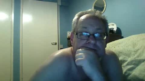 Snapshot of s536sny18 chatting on December 14, 10:47 pm s536sny18 online show from December 14, 10:47 pm