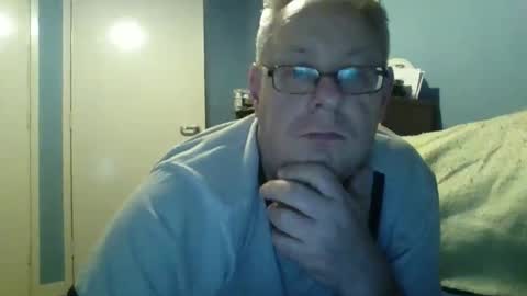 Snapshot of s536sny18 chatting on February 22, 5:44 pm s536sny18 online show from February 22, 5:44 pm