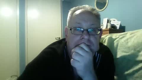 Snapshot of s536sny18 chatting on March 8, 12:08 am s536sny18 online show from March 8, 12:08 am