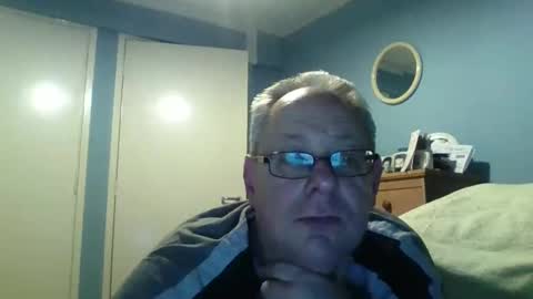 Snapshot of s536sny18 chatting on March 28, 10:42 pm s536sny18 online show from March 28, 10:42 pm