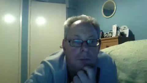 Snapshot of s536sny18 chatting on April 5, 5:32 pm s536sny18 online show from April 5, 5:32 pm