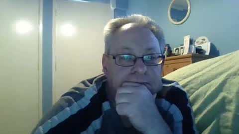 Snapshot of s536sny18 chatting on April 12, 12:32 pm s536sny18 online show from April 12, 12:32 pm