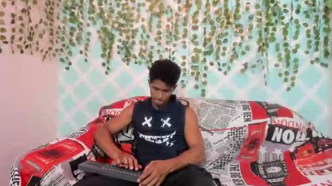 Snapshot of s_d_b_hot chatting on April 18, 8:09 pm s_d_b_hot online show from April 18, 8:09 pm