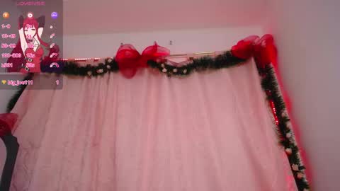 Snapshot of saalomee_1 chatting on December 17, 6:42 pm saalomee 1 online show from December 17, 6:42 pm