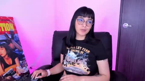 Snapshot of saam_collins69 chatting on February 2, 10:30 pm Val online show from February 2, 10:30 pm