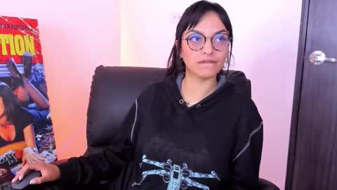 Snapshot of saam_collins69 chatting on March 13, 10:00 am Val online show from March 13, 10:00 am