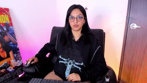 Snapshot of saam_collins69 chatting on April 5, 5:26 am Val online show from April 5, 5:26 am