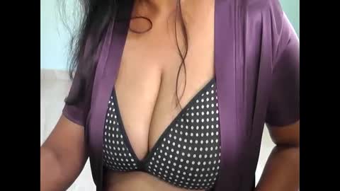 Saanvi Angel online show from January 9, 11:03 am