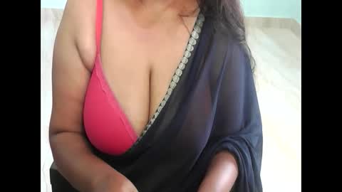 Saanvi Angel online show from February 7, 5:41 am