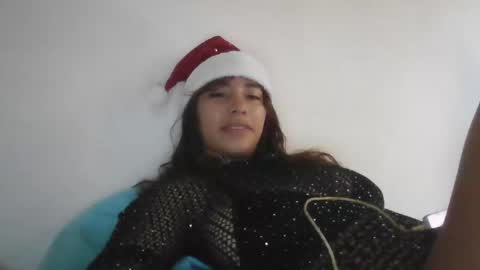 Snapshot of saavaghechick chatting on December 6, 9:46 pm Jeane online show from December 6, 9:46 pm