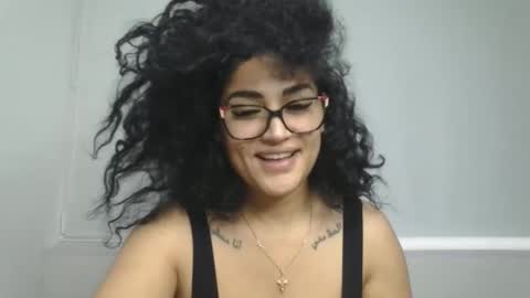 Snapshot of sabaa_x chatting on December 6, 9:10 am sabrina online show from December 6, 9:10 am