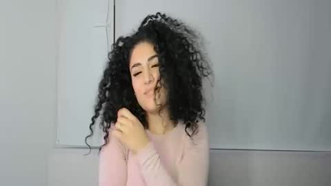 Snapshot of sabaa_x chatting on December 16, 1:54 pm sabrina online show from December 16, 1:54 pm