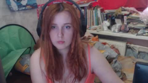 Snapshot of sabochka888 chatting on April 17, 7:22 am sabochka888 online show from April 17, 7:22 am