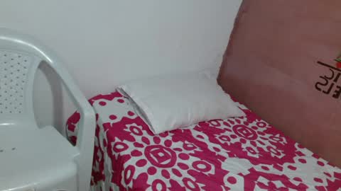 sabrina81_ online show from April 5, 8:50 pm