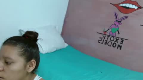 sabrina_81 online show from April 12, 1:32 am